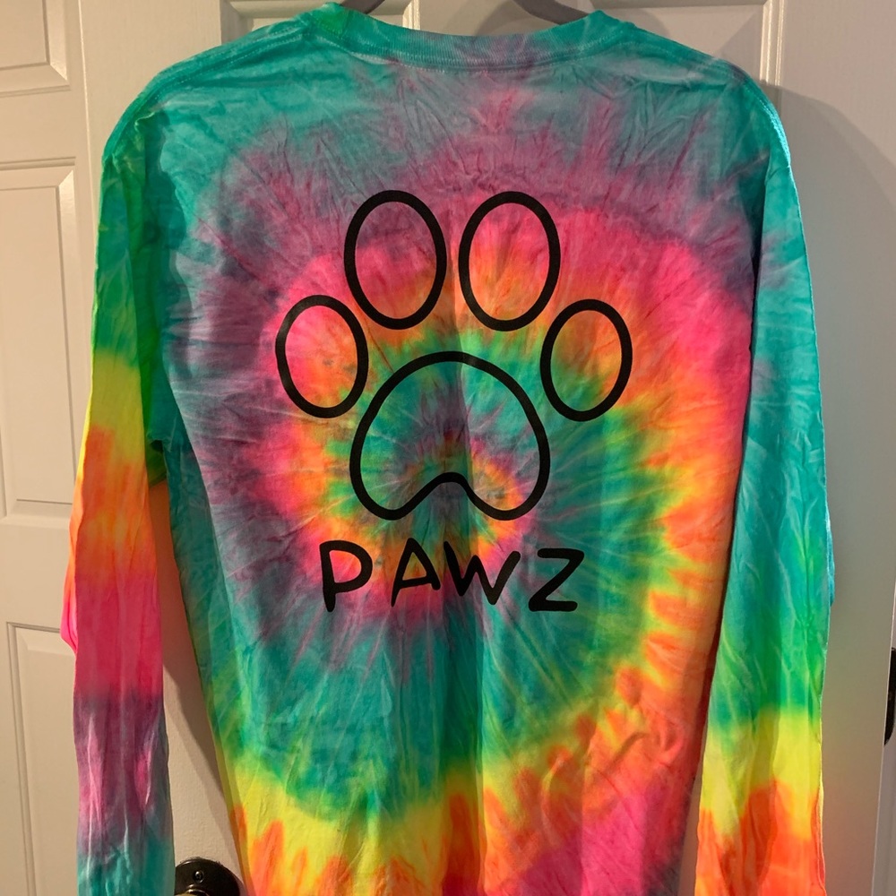 NWT Tie dye PAWZ shirt